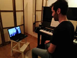שיעור פסנתר אונליין בתקופת הסגר