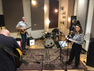 עם הלהקה בימים שלפני הסגר