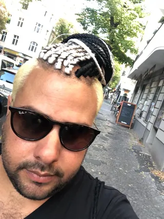 בנויקלן. השראה: סיה