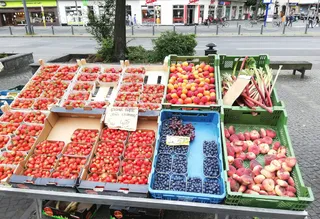 קניות בצל ריחוק חברתי: שוק האיכרים שלי