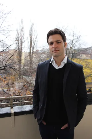 מקרן יער לקרן החדשה. עפר ולדמן