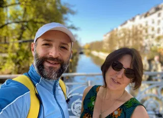 לאשתי יש אייפון 11 וזה גורם להכל להיראות יותר יפה